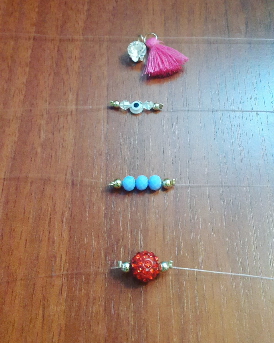 ElephantsVzla's tweet photo. AQUÍ ESTÁN NUESTROS PRIMEROS FANTASMITAS 👻💞
Disponibles 🐘 #pearl #eyes #crystal #red #necklace #pzo #guayana #venezuela #bracelet #pretty #love #beautiful #trendy #instagood #fashion #jewelry #fashionlovers #fashionista #accessories  #elephant #goodnight #macrame https://t.co/SvztMSEHOM