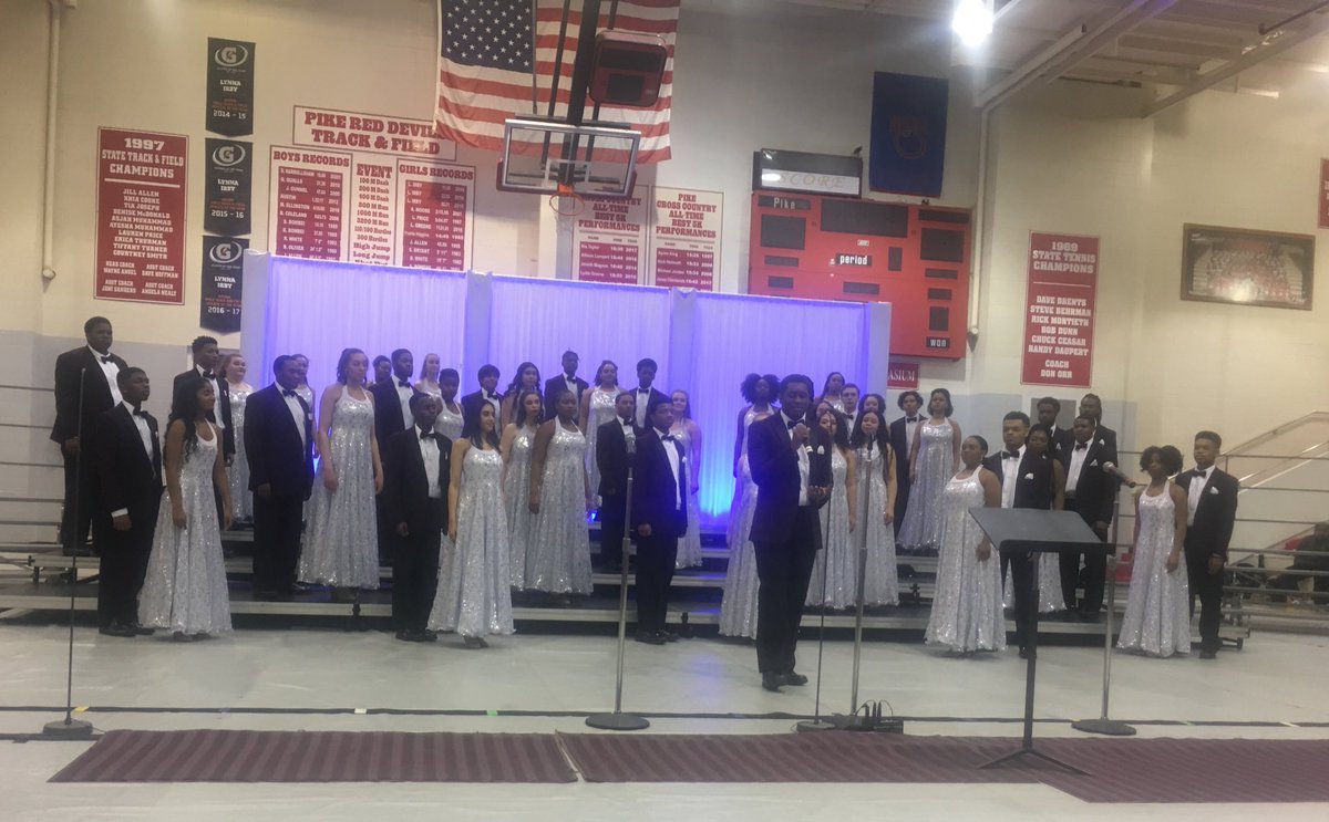 huffman18_cindy's tweet photo. Thanks to these young men and women for showing others what they can aspire to be! #PikeProud https://t.co/PPunz0BnSE