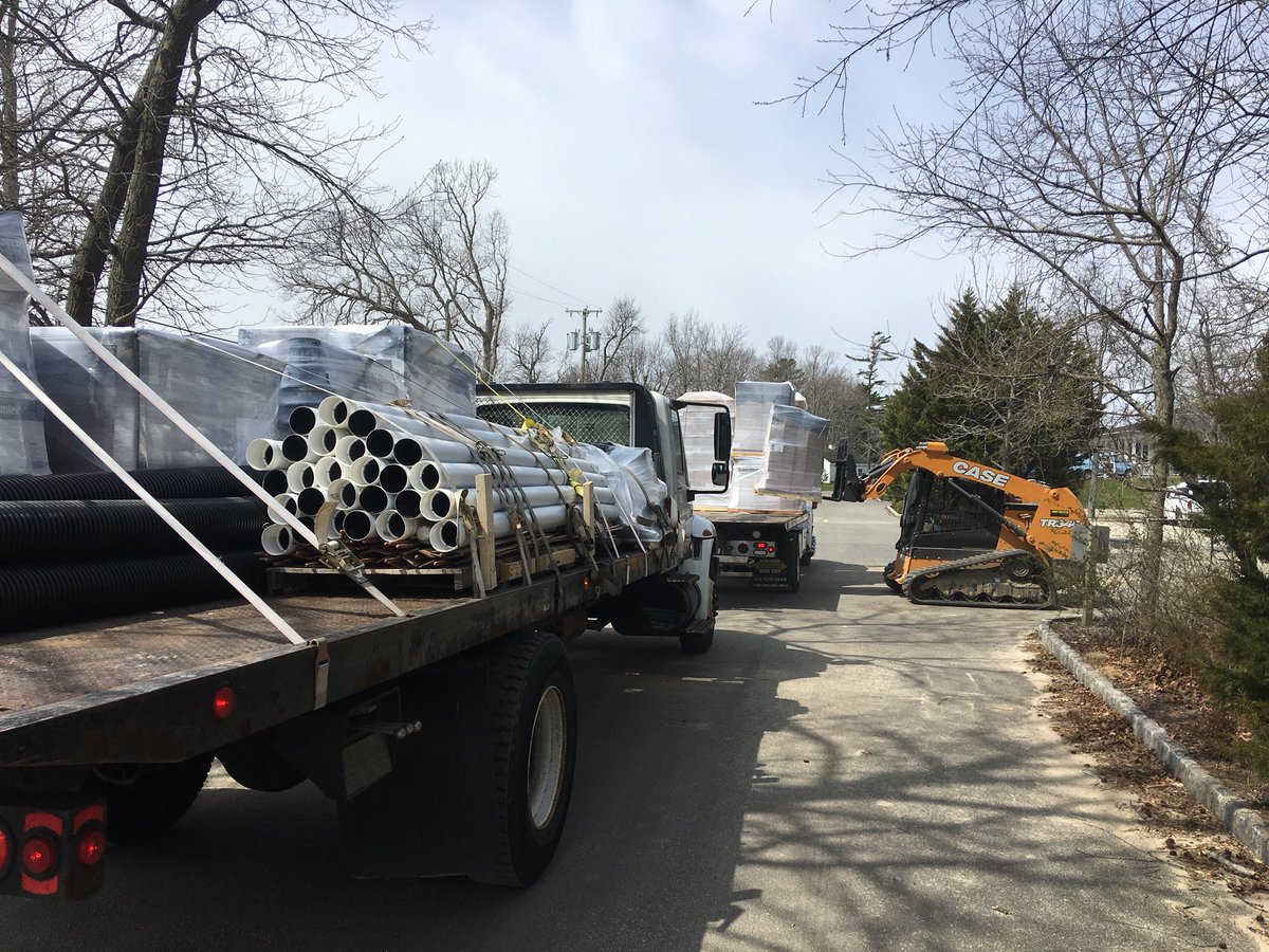 golftour11's tweet photo. Kicking off the Irrigation phase of the renovation of Union League National @FryStrakaGolf @LRDG1 #middletownsprinkler #ToroSmartSatellite #ToroInfinity @TurfEquipSupply https://t.co/kBjVJzCm3S