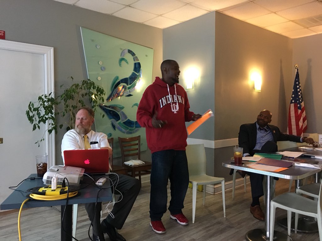 CEC_HS's tweet photo. Dr. Murphy, Principal @HavelockHS Tabari Wallace, Principal @WestCravenHigh_ and Jerry Simmons, Principal @nbhsbears share their professional learning on New Tech High Schools, Flexible/Collaborative Learning Spaces and Apple Academy with @CravenPAPA #PowerfulTeachingandLearning https://t.co/JisGc50Sze