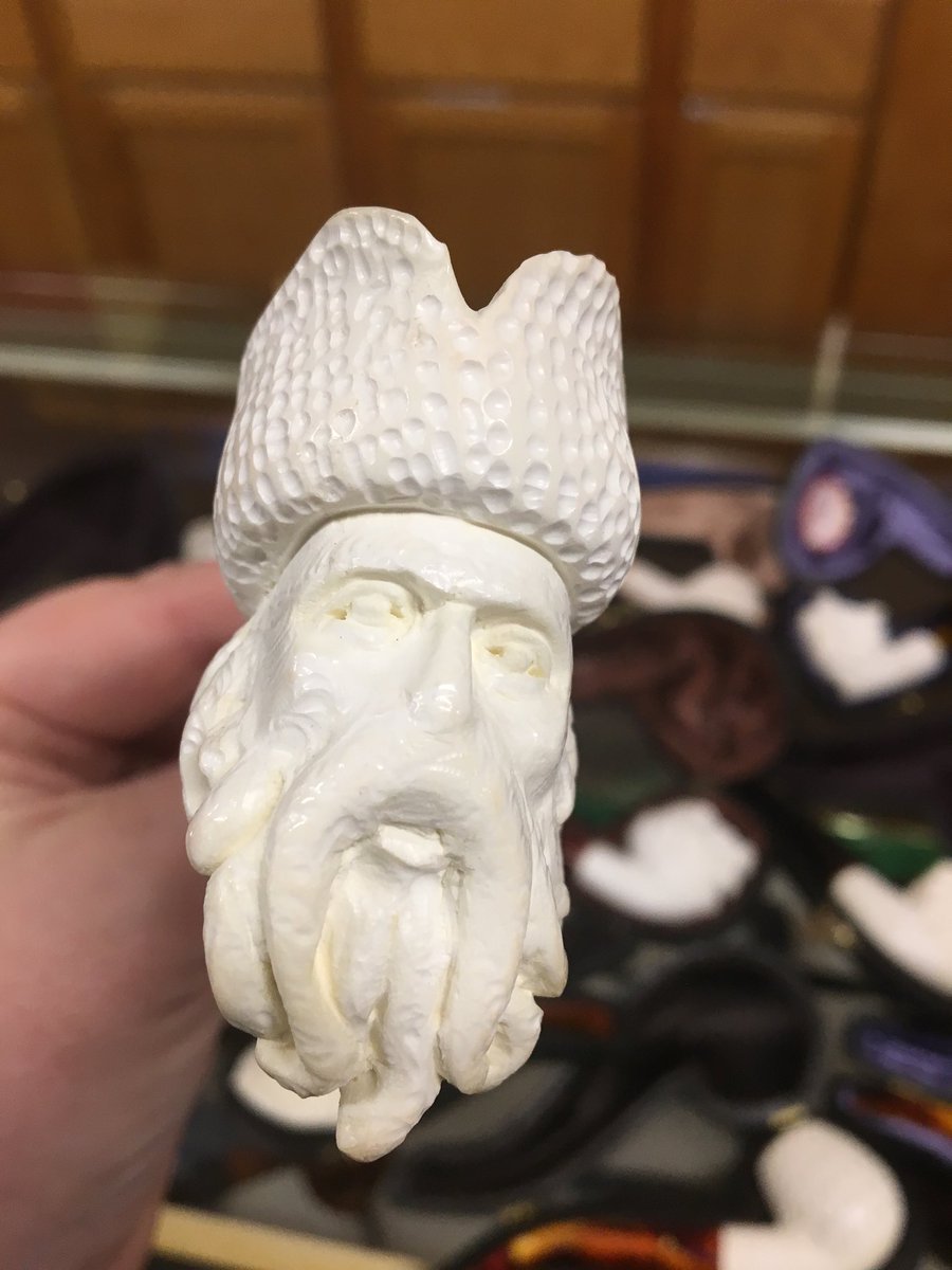 cascadecigar's tweet photo. New meerschaums in stock! Want one? Let us know ASAP - these are one-of-a-kind and will go fast! #pipesmokers #portland https://t.co/d5CA7iYd4u