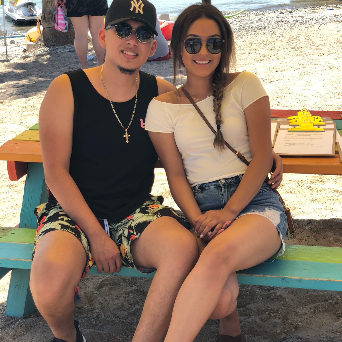 areeelioz's tweet photo. Spent the weekend in Arizona with my boo🌞👓 https://t.co/zuNVF3lrAA