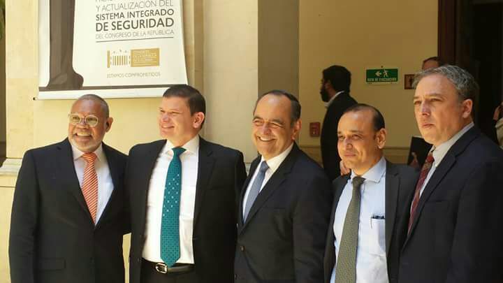 MASTERW89229422's tweet photo. DIOS ES EL SEÑOR Y REY DE COLOMBIA JUSTA LIBRES BENDICIONES https://t.co/vh9kBjSVf4