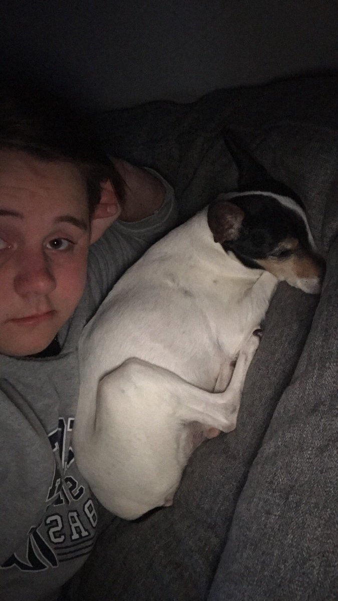 SinjectMusic's tweet photo. words cant even express how upset i currently am. She's not gone but we are all aware she doesnt have much time and are trying to let go. Shes my baby girl. I cant imagine life without her. https://t.co/4vc89VZuQN