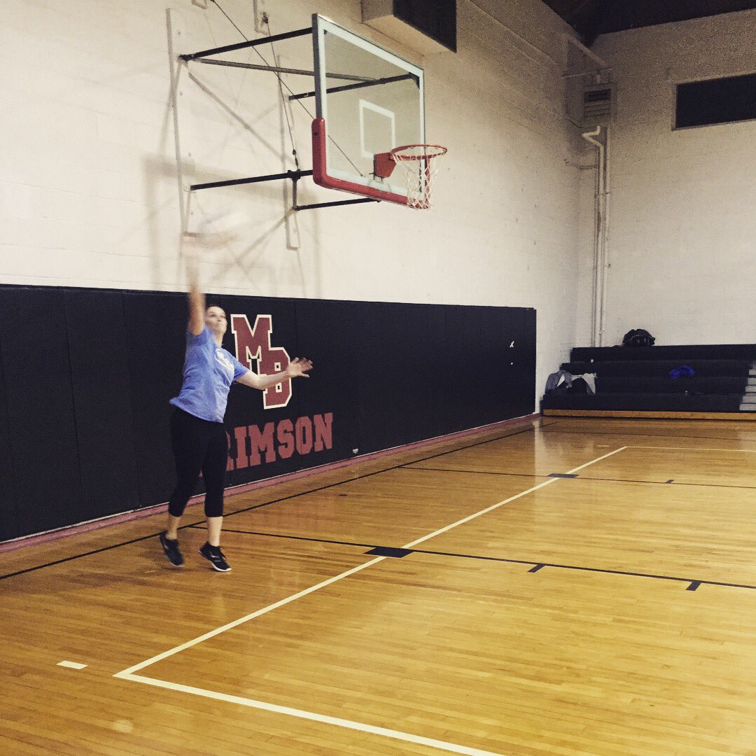 NoIdeaSports's tweet image. Another Monday night in the books #keepwinning #spikeon #noideasports