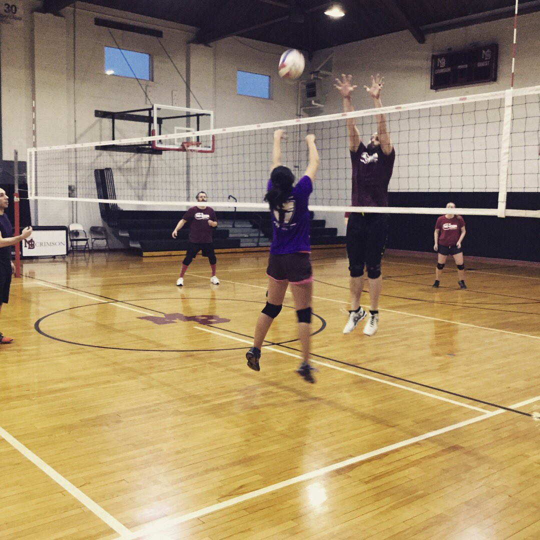 NoIdeaSports's tweet image. Another Monday night in the books #keepwinning #spikeon #noideasports