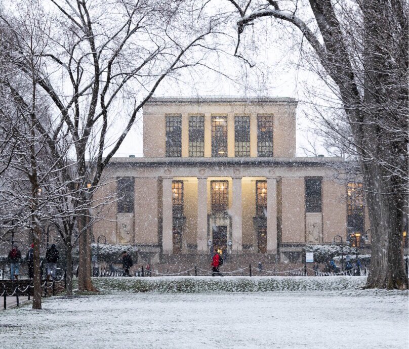 DailyCollegian's tweet photo. Seriously, this is getting old ❄️❄️ (@AabhaVora, @z_gething, @BriBasile | TDC) https://t.co/T8ycIH2Lp5