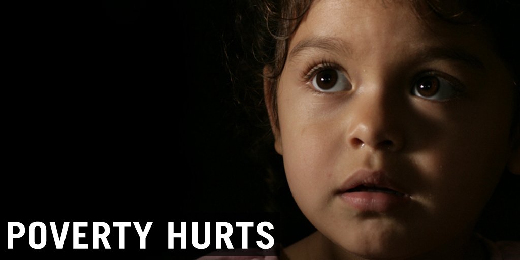 ChildDefender's tweet photo. In 2016, 40.6 million poor people lived in America, one in three a child. #EndChildPoverty https://t.co/MFba7UB1c6 https://t.co/trENBNNWgf