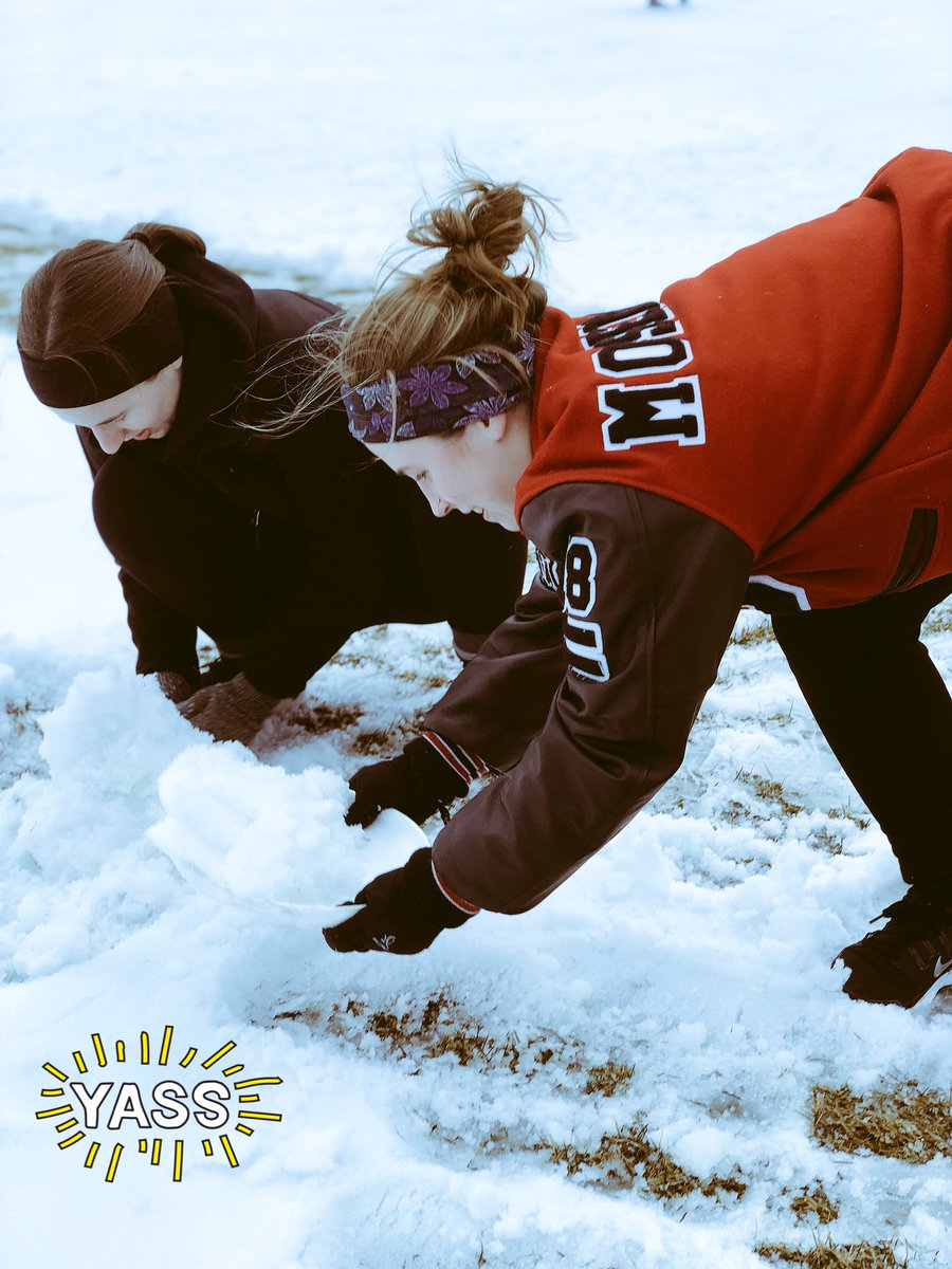 RevUltimate's tweet photo. We’re just tryna practice... 
#MNwinters #spring? #wecantpayfordomespace #ultimatefrisbee 
@UltiProblems @MinnesotaUlt @USAUltimate https://t.co/PHk79ykIJC