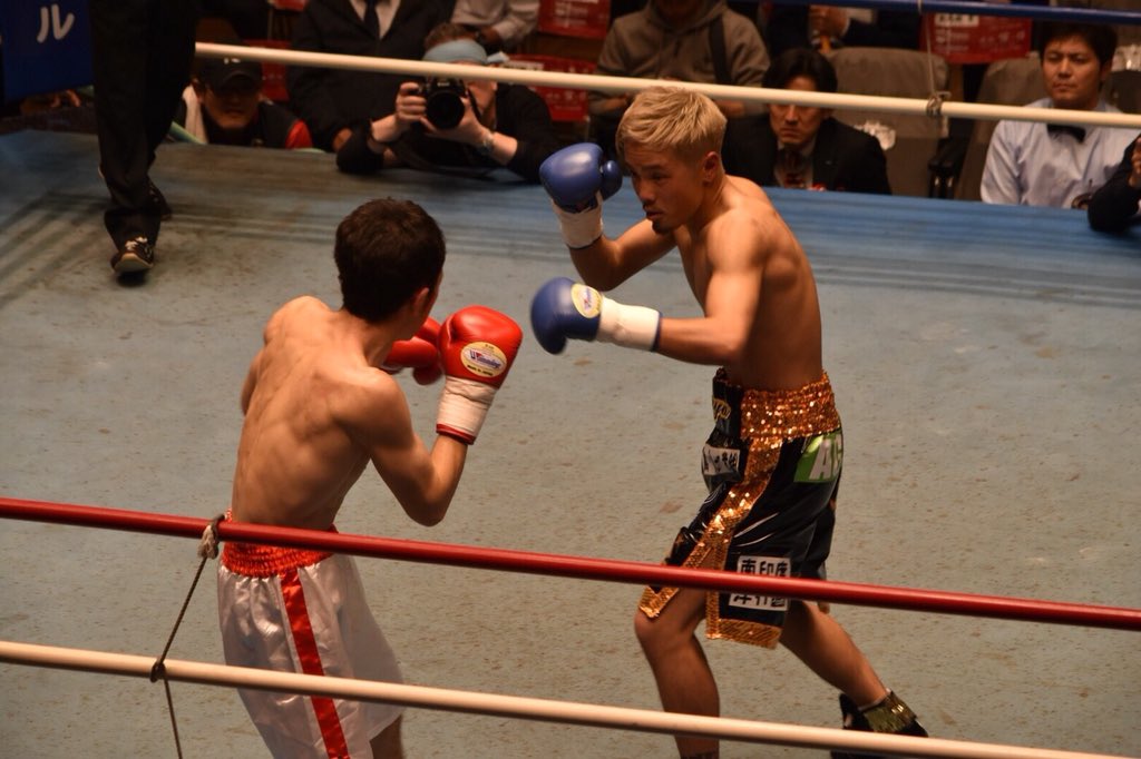 hisaya226's tweet photo. 昨日の試合2ラウンドKOで勝ちました！梨音と歩に届くKOで勝ててよかった(^^)あいつらも見ててくれたはず(^^)
次の相手も決まってるのでまたしっかり練習します！
沢山の応援ありがとうございました！
対戦してくれた千葉選手、沼田ジムの方々ありがとうございました‼︎ https://t.co/LV0XCDYi5H