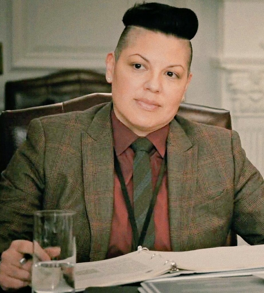 SRamirezAlways's tweet photo. 📸|| < " Phaser Two". > S4EP17 #MadamSecretary #KatSandoval #Queer #bipride #SRamirez ❤✊ https://t.co/hzqcVQAts2