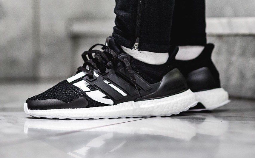 undefeated yeezy 500