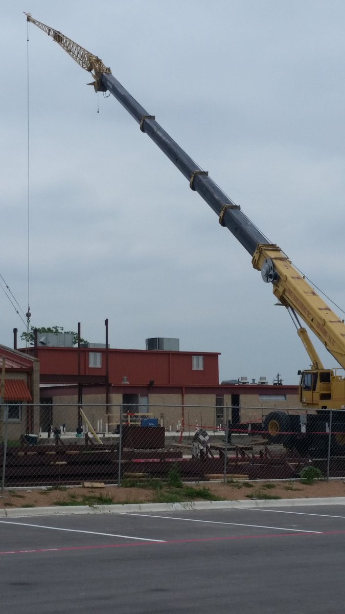 NewTechHighSch1's tweet photo. At the end of the day structural steel  beams start to shape what's to come @ManorISD @ManorNewTech @FacilitiesManor https://t.co/kqrZbc4uvC