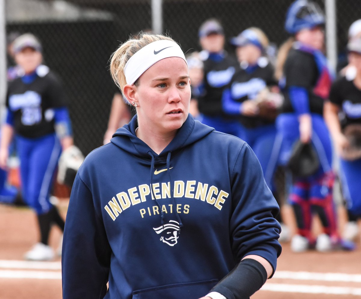 SeanEFrye's tweet photo. Spent time catching up with @LCCSB alum and @Indy_Softball HC Kelsey Overacker today and shot her team's split with Kansas City Kansas. 

📸 highlights: https://t.co/SkvNCGhoGz