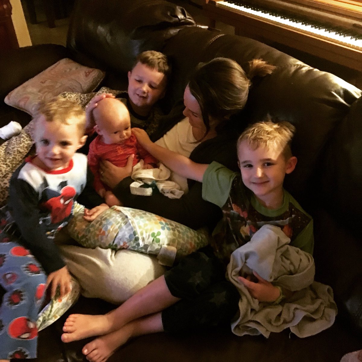 Pookbck's tweet photo. Mama’s boys. Movie night! https://t.co/bwPWz81ks2