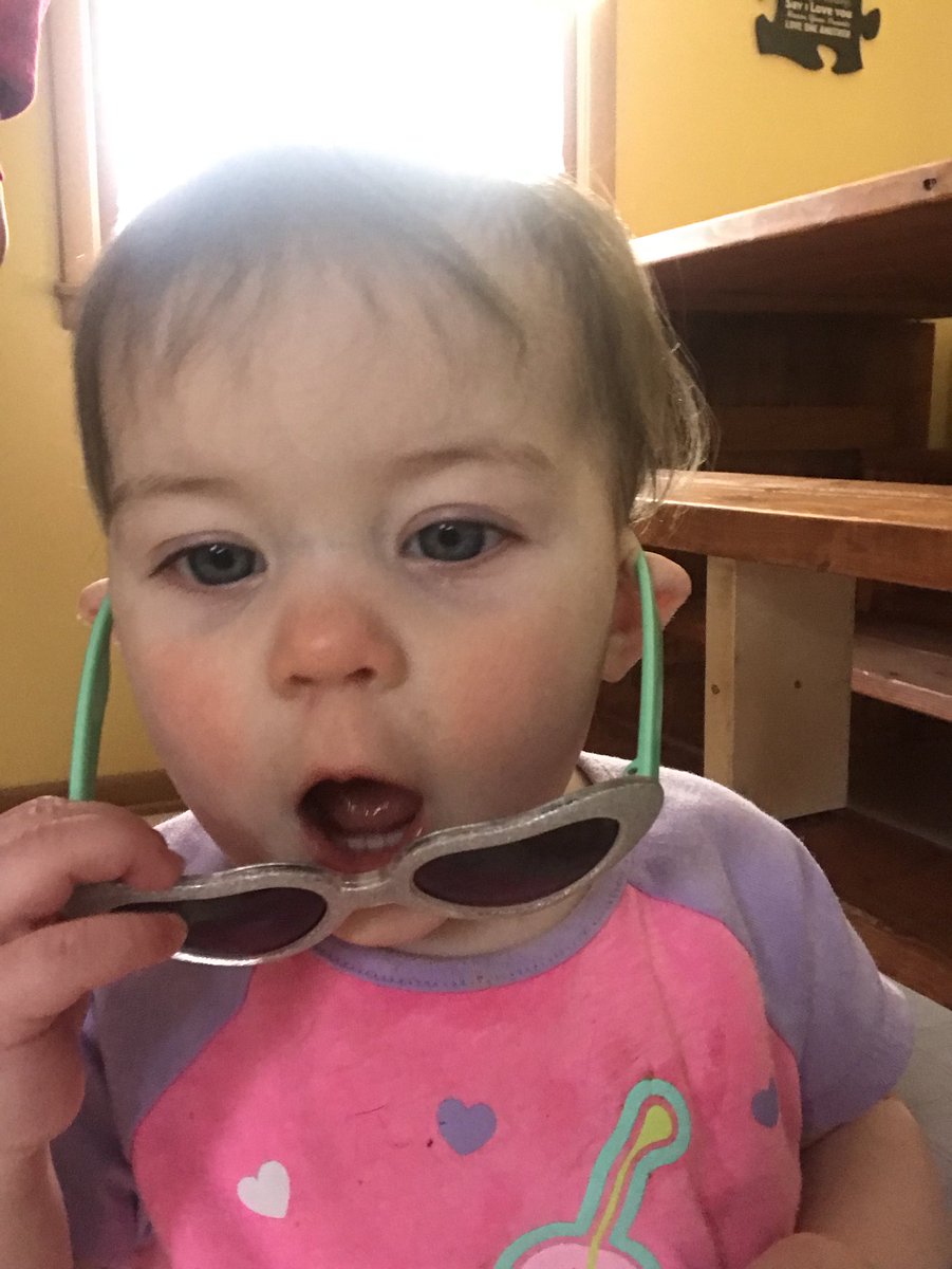 HeatherLeeGraff's tweet photo. I cannot get over how cute she is. 😍 https://t.co/07KncE2XJG