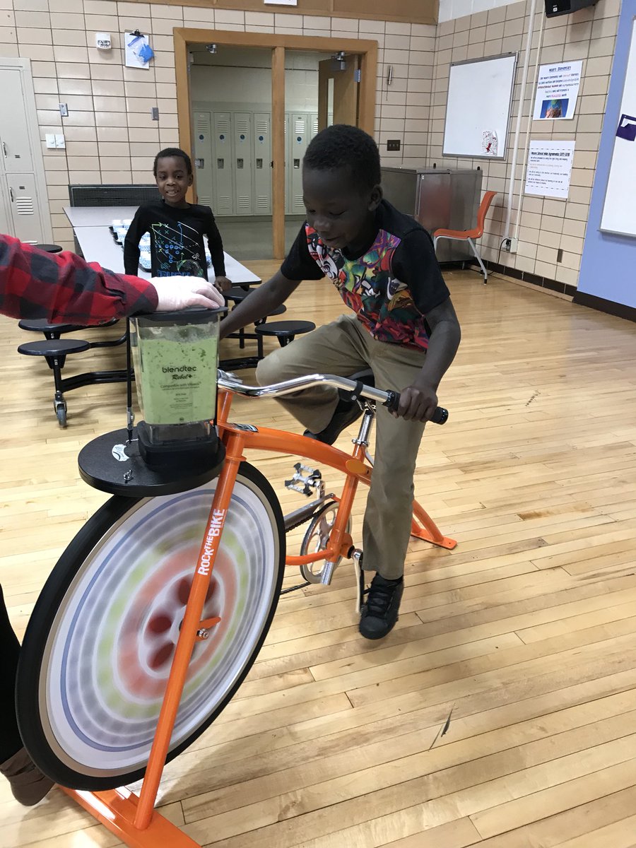 WindersEdu's tweet photo. Making our own healthy fruit smoothies! Thanks to #FoodCorp for letting our class ride the bike blender! So fun! #healthy #organic #freshproduce #nutritionmonth https://t.co/YR7CmXFYRk