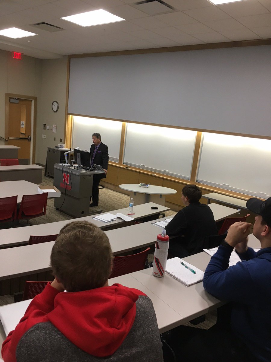 Heng Chen tweet media