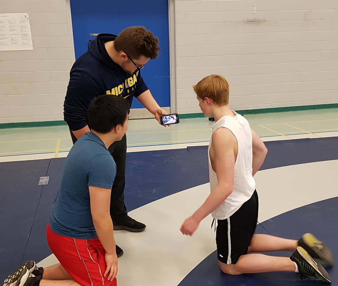 knights_rugby's tweet photo. @SPK_ocsb senior rugby players were hard at work mentoring junior players tonight. Great to see our program get stronger by working together. #teamculture #mentorship #SPKrugby #Knights @spkathletics https://t.co/Dbl7lhXehT