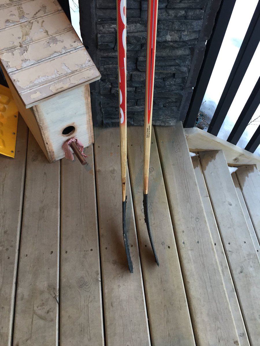 egneil_'s tweet photo. #SticksOutForHumboldt #Humboldt #HumboltBroncos #HumboldtStrong https://t.co/5lSlTsu4BN