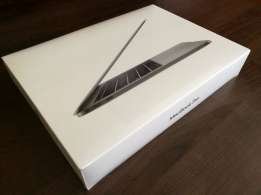 0a0c5770b5c2's tweet photo. プレゼント企画です！
最新Apple Macbook proを1名様に

応募はフォロー&amp;このツィートのRTで承ります
※リプライで当選率UP!

期限は今月末まで

※該当者様にDMで獲得方法をご連絡します！ https://t.co/hdHSWbuIib