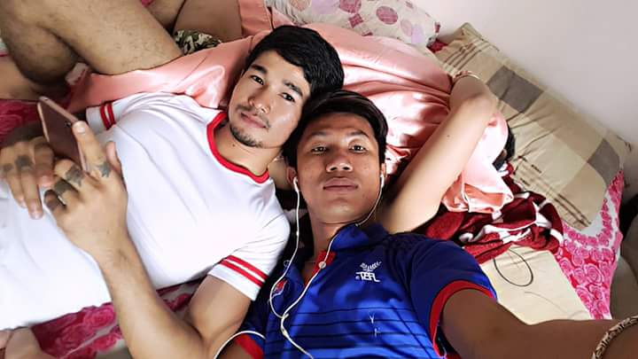BongtheaS's tweet photo. ខ្មែយើងតើឡូយidol https://t.co/E5two3FUEH