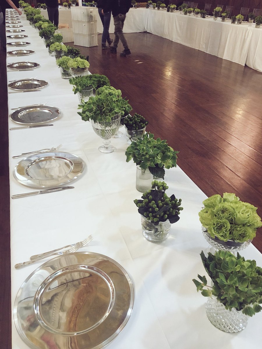 Preparandosi alla presentazione ufficiale di tenuta perano #frescobalditasting <a href="/FrescobaldiVini/">Marchesi Frescobaldi</a> <a href="/kiainga/">Chiara Giovoni</a> @stefanocaffarri <a href="/Andrea_Radic/">Andrea Radic</a>