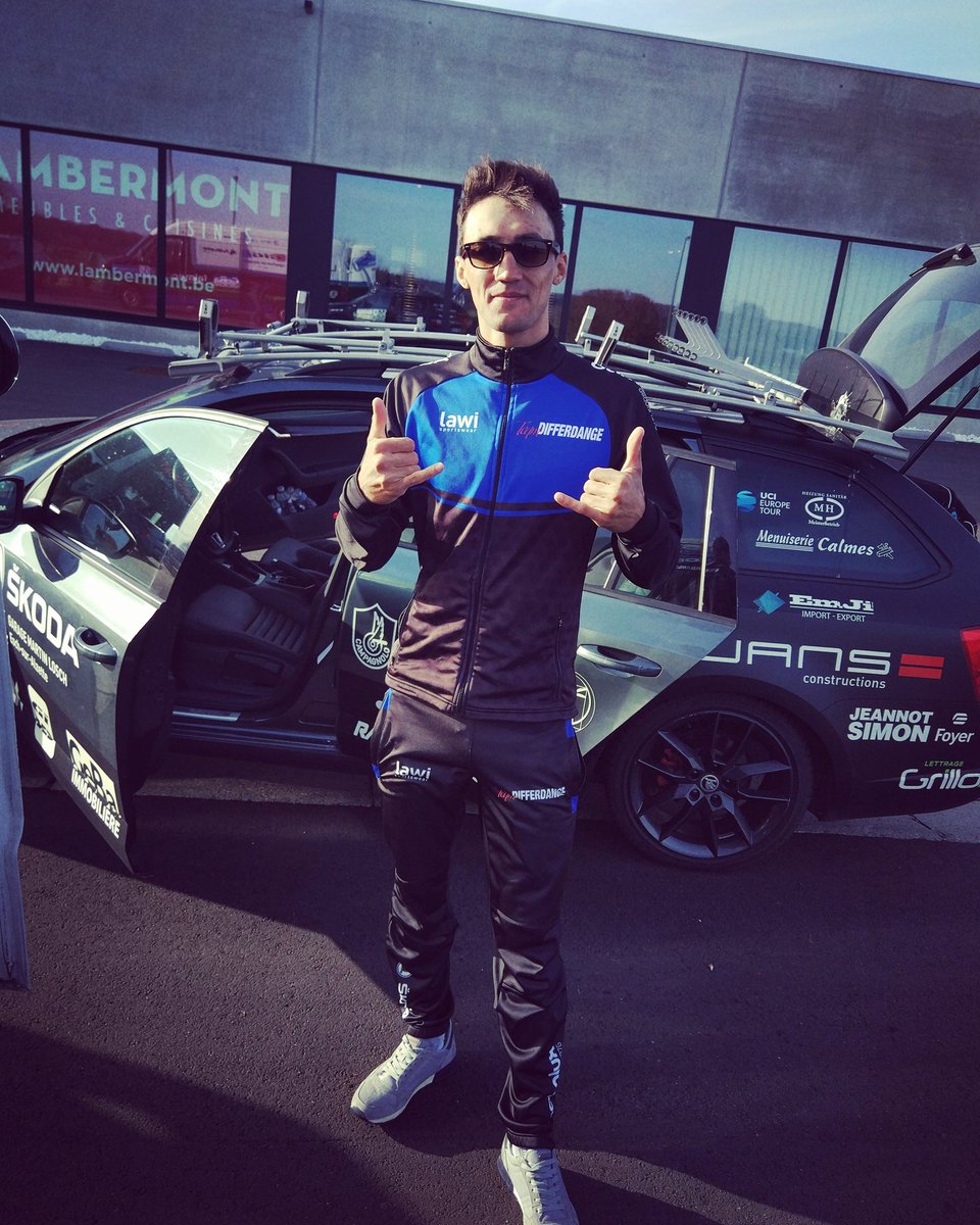 maksimrusnak's tweet photo. Direzione #TOURDULOIRETCHER2018 #cyclinglife #teamdifferdange #lawi #cyclingphotos #skoda #losch #sempreviaggiare #maximrusnac #voyage https://t.co/YZJ5XntCnX