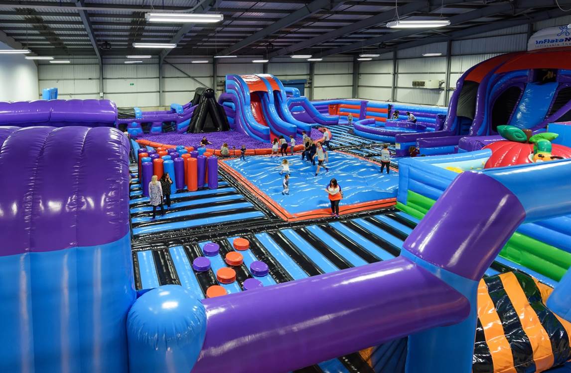 JonRobinsonNews's tweet photo. Inflatable theme park hoping for Birmingham bounce https://t.co/yhzSrC94Ee @InflataNation https://t.co/5FpCZOgVHA