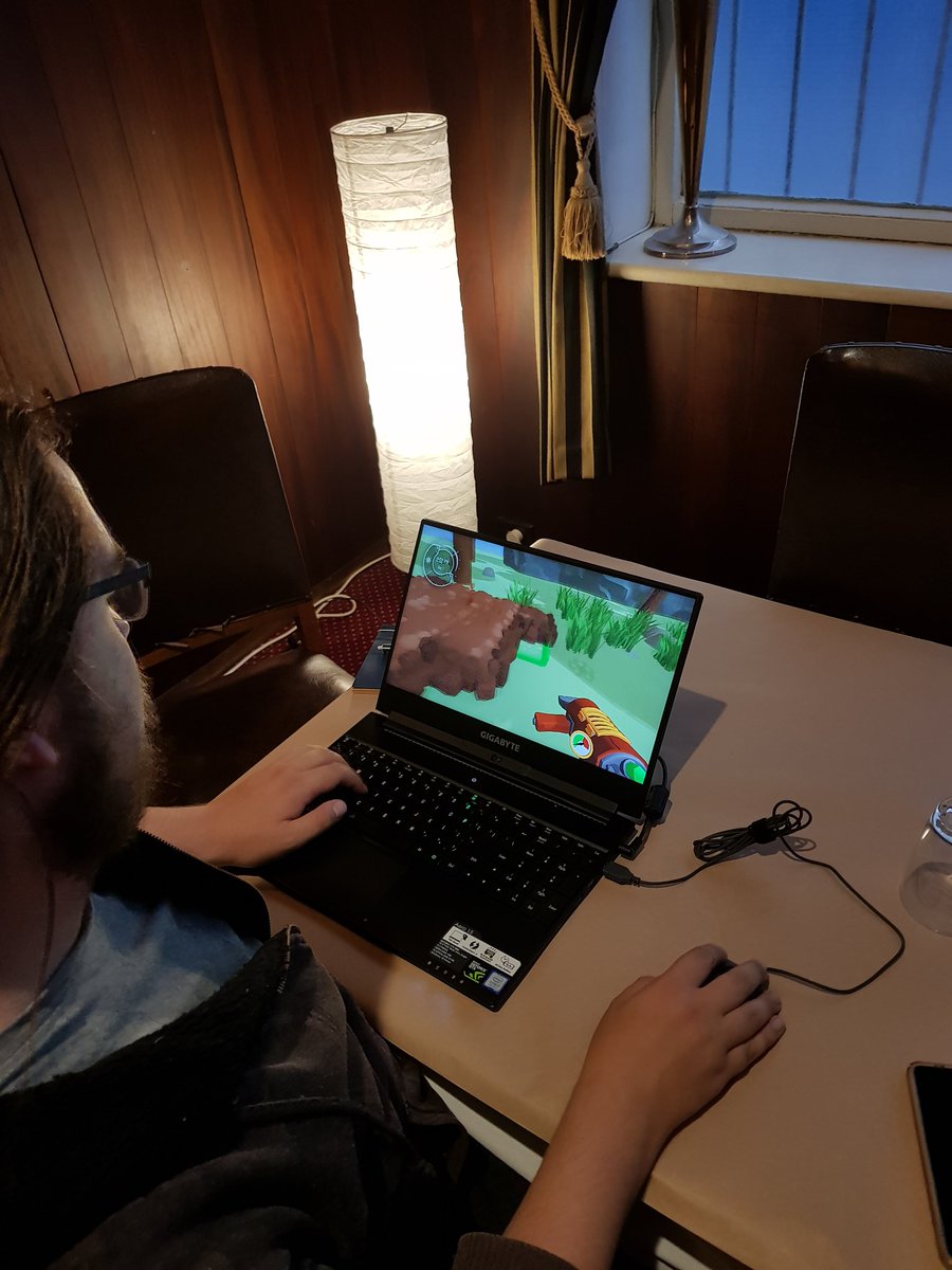 Boots_Art's tweet photo. At the @IGDAMelbourne meetup tonight with @HarvestHandGame!
Come give it a play! :3
#gamedev #indiedev #IGDAM https://t.co/QOGRI8CbWo