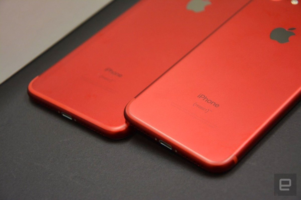 drfone_toolkit's tweet photo. #rediPhone8 It's reported that Apple will unveil the new red iPhone 8 and red iPhone 8 Plus in a day or two. Do you like the new color?
https://t.co/4H1kK60roC https://t.co/7Hepo2OaIV