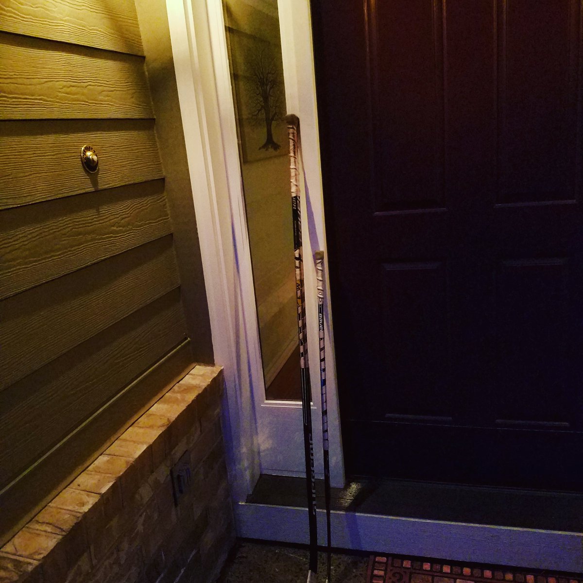 Remembering our hockey family in Humboldt. #HumboldtStrong #PutYourSticksOut #PrayersForHumboldt