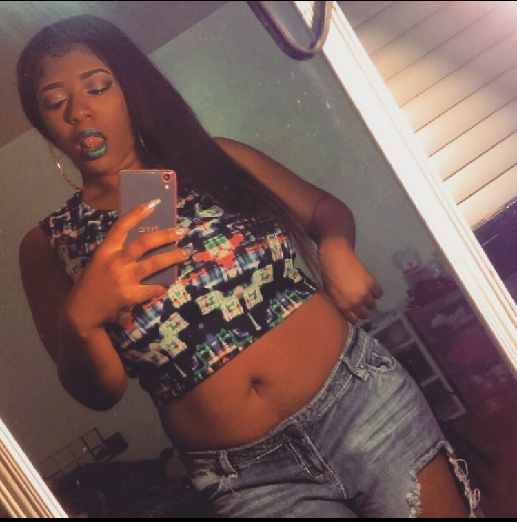 moneeabonnitta5's tweet photo. #Back2TheBasics I been BASIC BITCH ‼️‼️ #FatAlert 🚨 #BasicBitch 🖕🏾🤪 https://t.co/NqJY014zvI