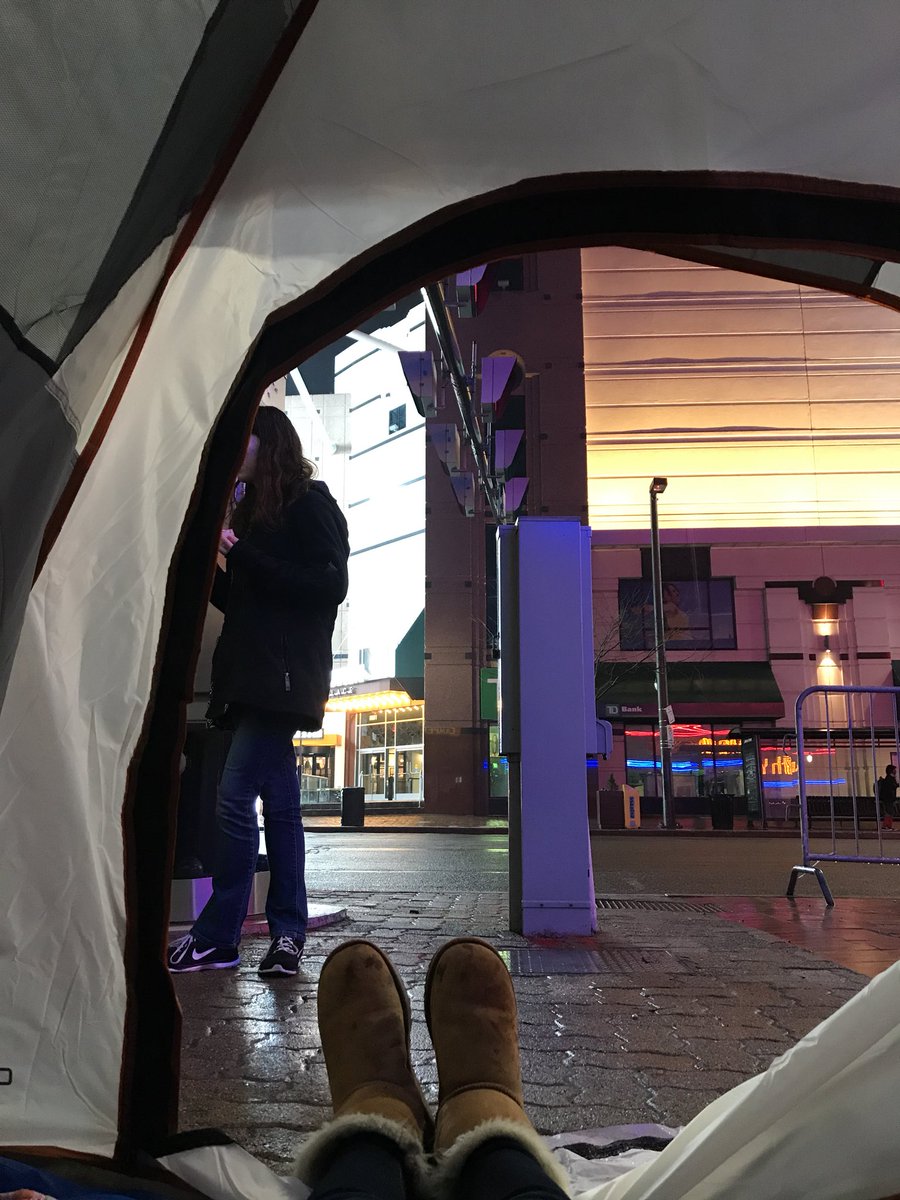 sohighschooltv's tweet image. #5SOS3SilverSpring