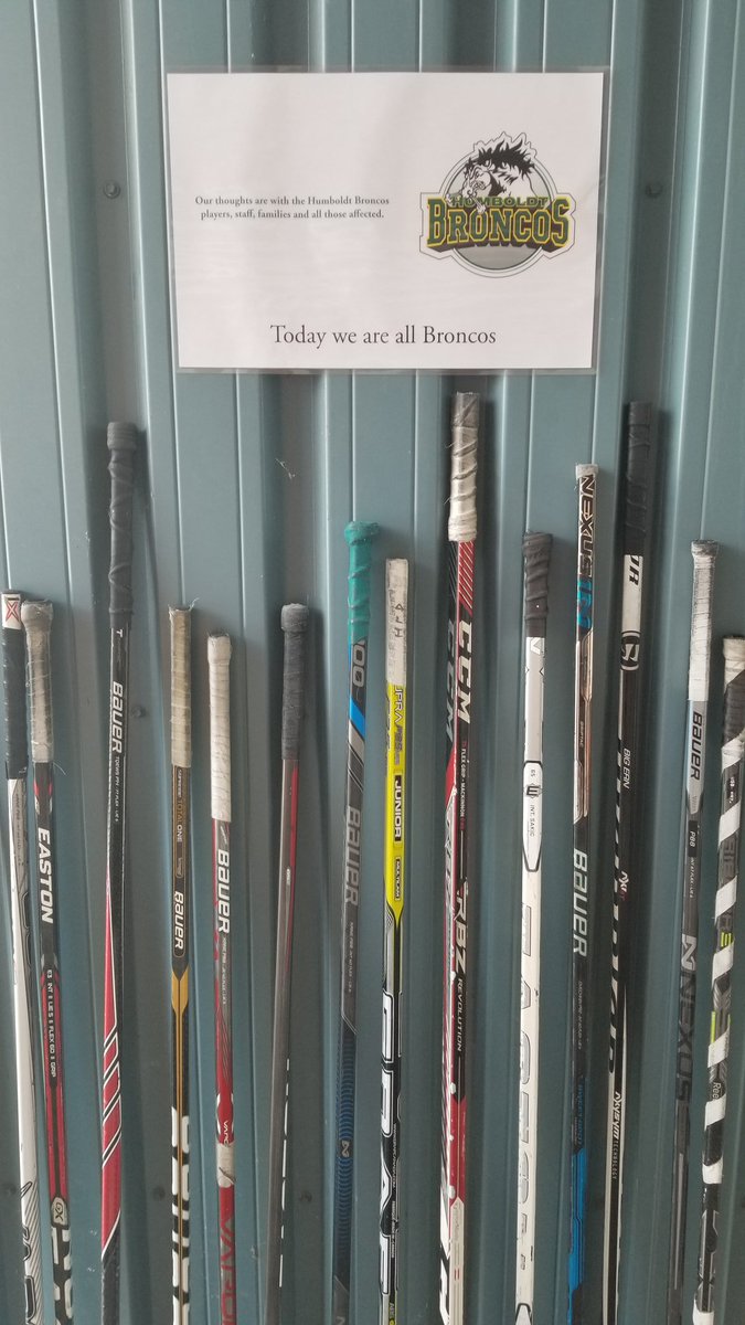 kellymruk's tweet photo. To our Humboldt Broncos, leaving our hockey sticks outside. The boys may need them, wherever they are. #HumboldtStrong https://t.co/zH8UlInRtj