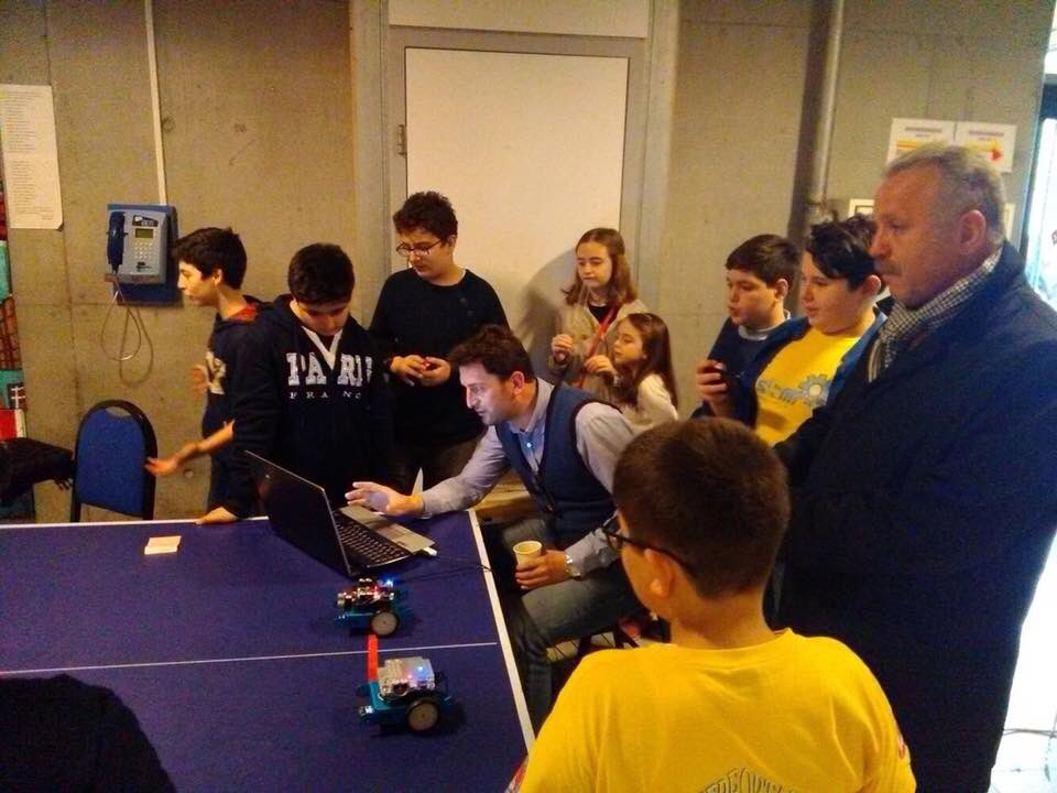 hakan77gunduz's tweet photo. Project dissemination #Stemjam #Makeblock #MBOT #Scratch https://t.co/3soUo1VPHM