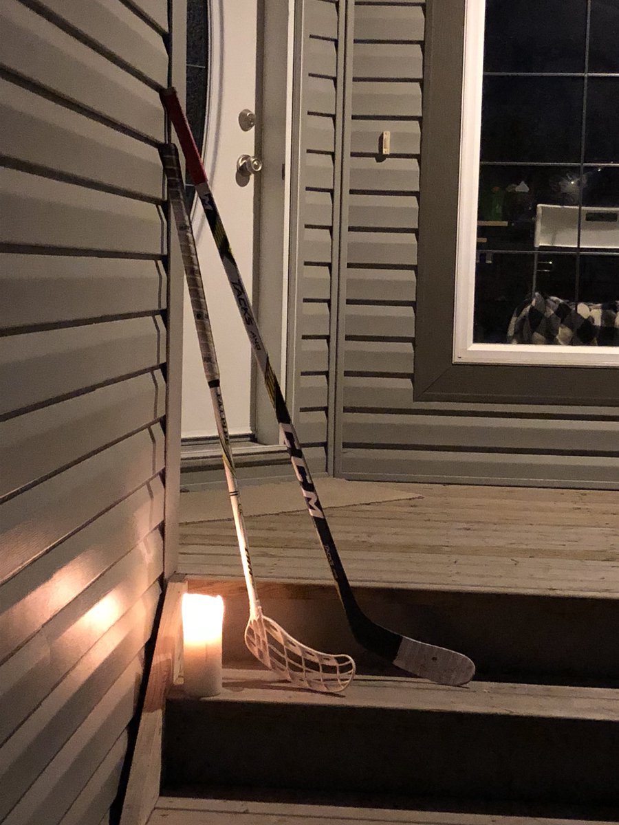 LTibo7's tweet photo. Kye left these out so Parker can teach Conner how to play floorball. #PrayersForHumboldt #sticksoutforhumbolt #floorball https://t.co/kkFvfvewiz