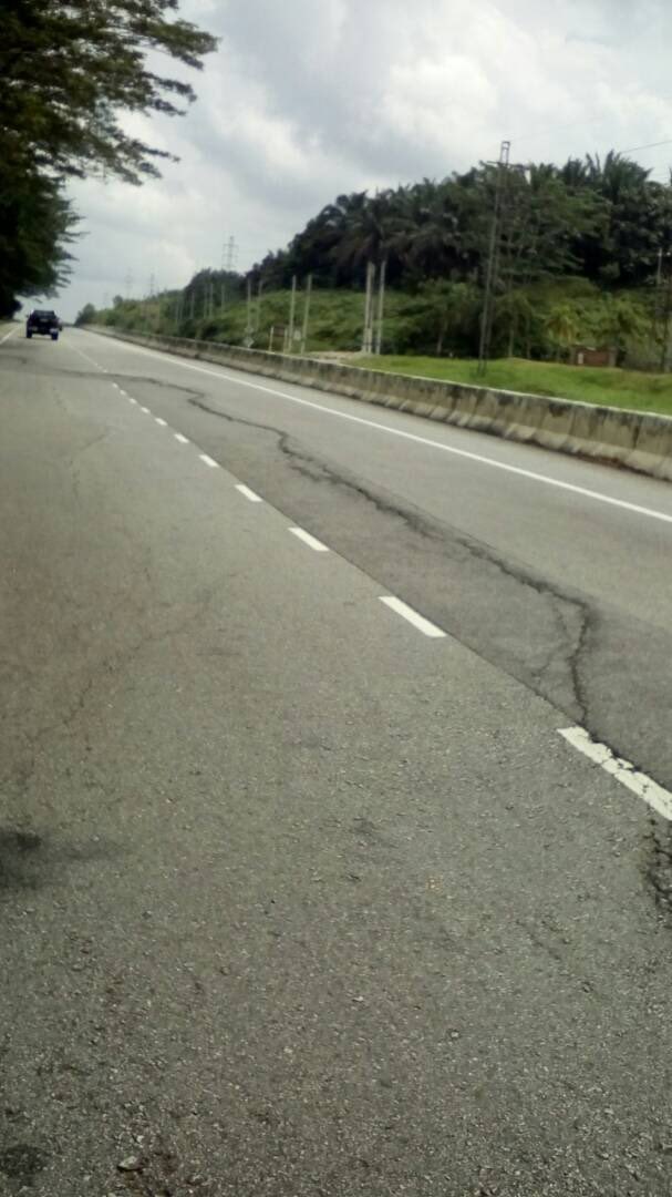 BWSB_TAPAH's tweet photo. Tarikh :10.04.2018
Nama Laluan:Tg.Malim to Kampar
No. Laluan:FT 001
No. Seksyen: 505.3  Kerja:RO1 Patching kawasan pavemen mendap @belatiwangsa_zu @JKRTAPAH @JKRPERAK @JKRMalaysia @MOWorks @saranidollah @PetraJayaMP #BWSPTAPAH #InfraRakyat https://t.co/l5mt9CDvZI