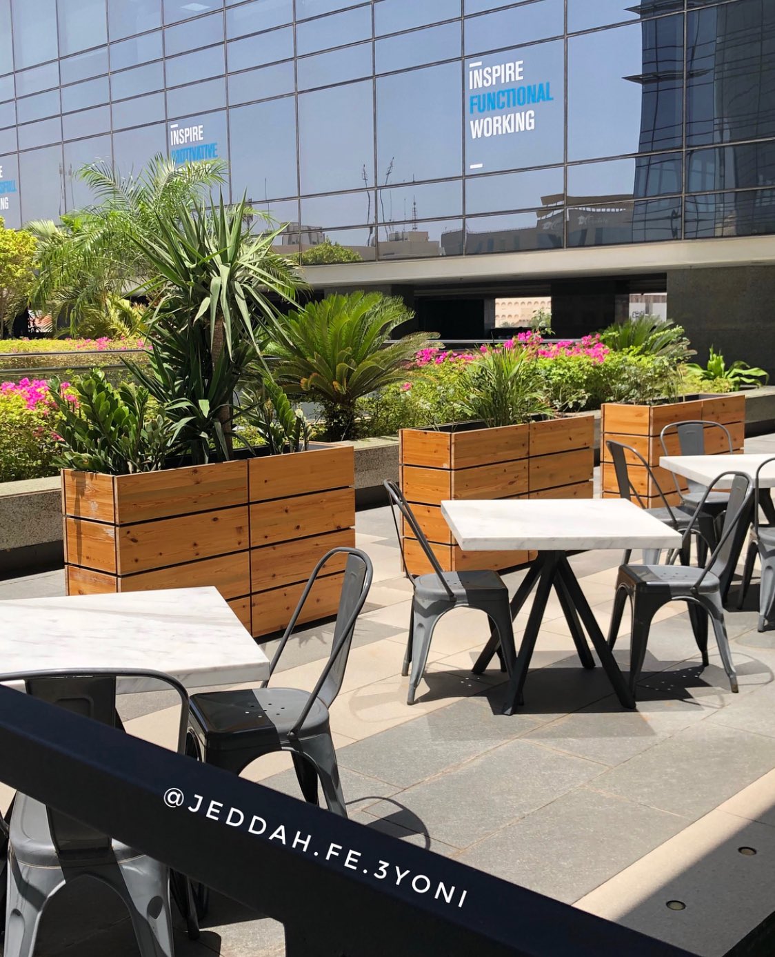 مطاعم وكافيهات جدة Twitter Da مطعم Urban Diner يقدم فطور امريكي عنوانهم مركز زهران للاعمال شارع الامير سلطان تقريا مقابل سنتر بوينت مواعيد العمل من الاحد الى الخميس ٧ صباحا