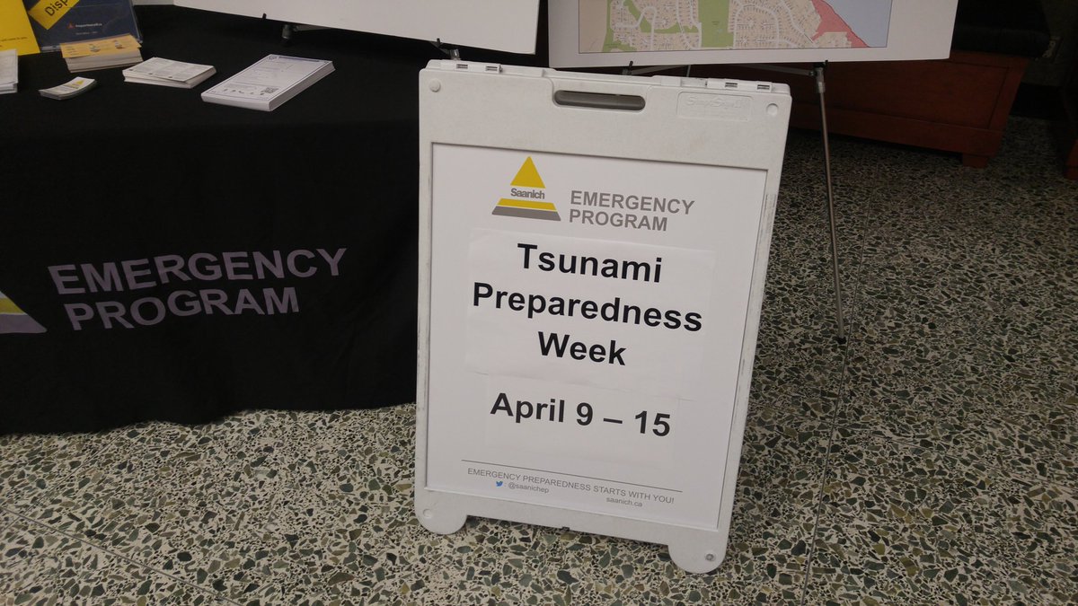 RutledgeParkLFL's tweet photo. Did you know that it is @SaanichEP #tsunami Preparedness Week? Well to help keep all of my lovely #Saanich neighbours safe, I'm sharing information here in the #littlefreelibrary π #tsunamisafe https://t.co/ZJ6VehUxkO