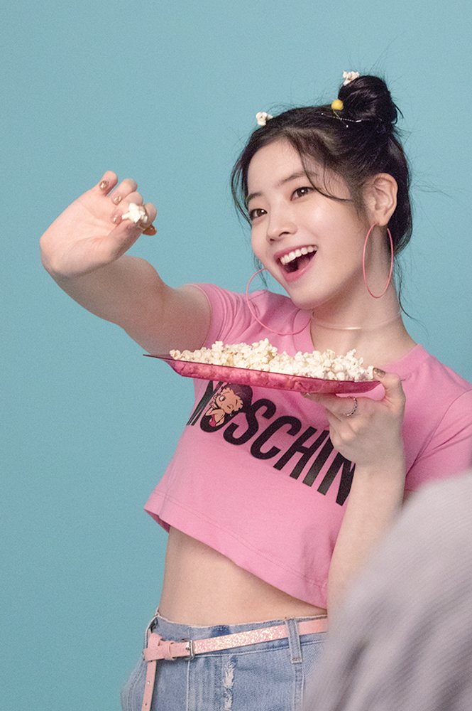 Twice Singapore Photo Twice On Starcast 5th Mini Album What Is Love Jacket Behind A 트와이스 Chaeyoung 채영 T Co 7ij1bkgf5b T Co 8bz7lfqjc4 Twice Singapore Photo Twice On Starcast 5th Mini Album What Is Love Jacket Behind A 트와이스 Chaeyoung 채영 T Co 7ij1bkgf5b T Co 8bz7lfqjc4