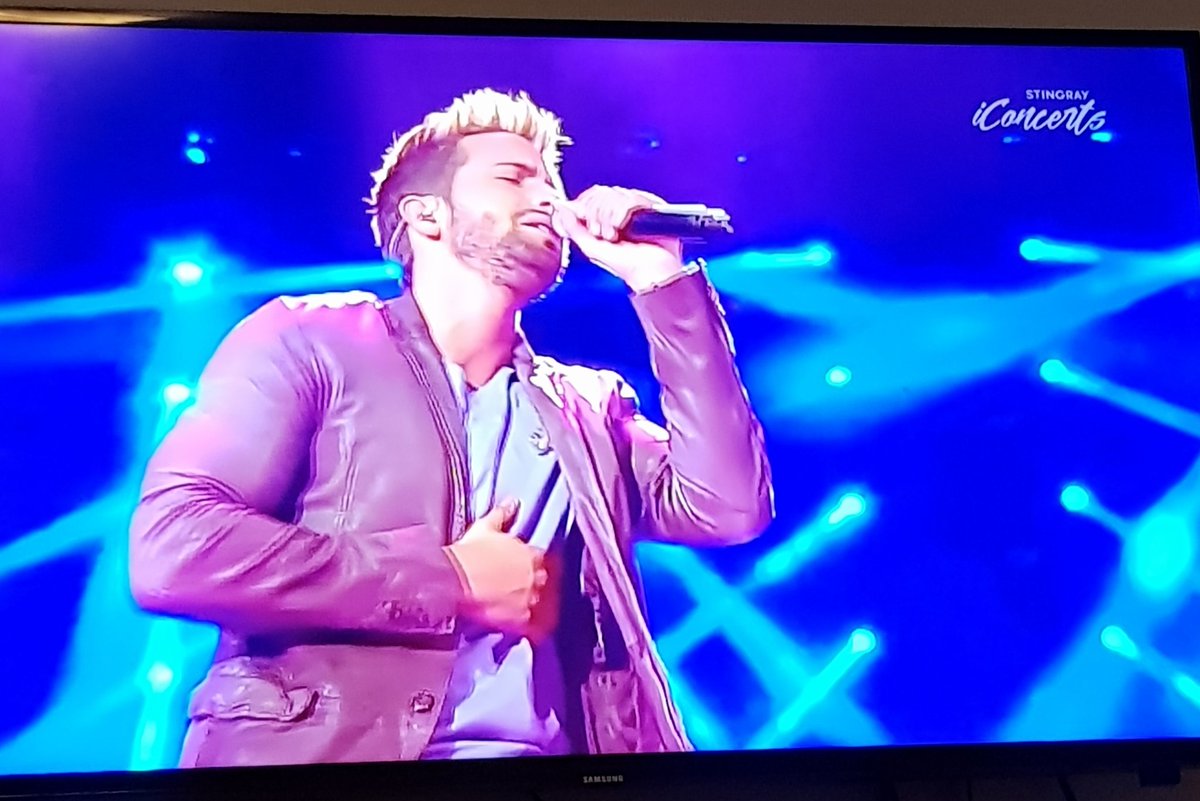 alejandrohb's tweet photo. En #iconcerts está @pabloalboran 😍😍😍😍😍😍😍😍😍😍😍 https://t.co/3Lp75MdNMJ