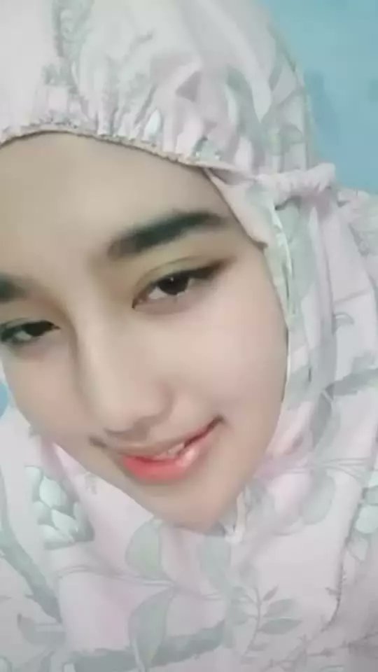 YHertasning's tweet photo. Wow video terbaru dari Rinda Anila baru saja mendapatkan $13.6, klik di sini untuk info lebih lanjut>> https://t.co/9bXxlQVLrm https://t.co/1GBq8LUUgj