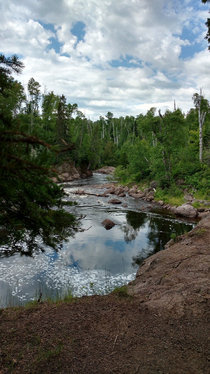 kreed1971's tweet photo. @eddiebauer #hiking#outdoors#northshore#MN https://t.co/R4IGmCouU6