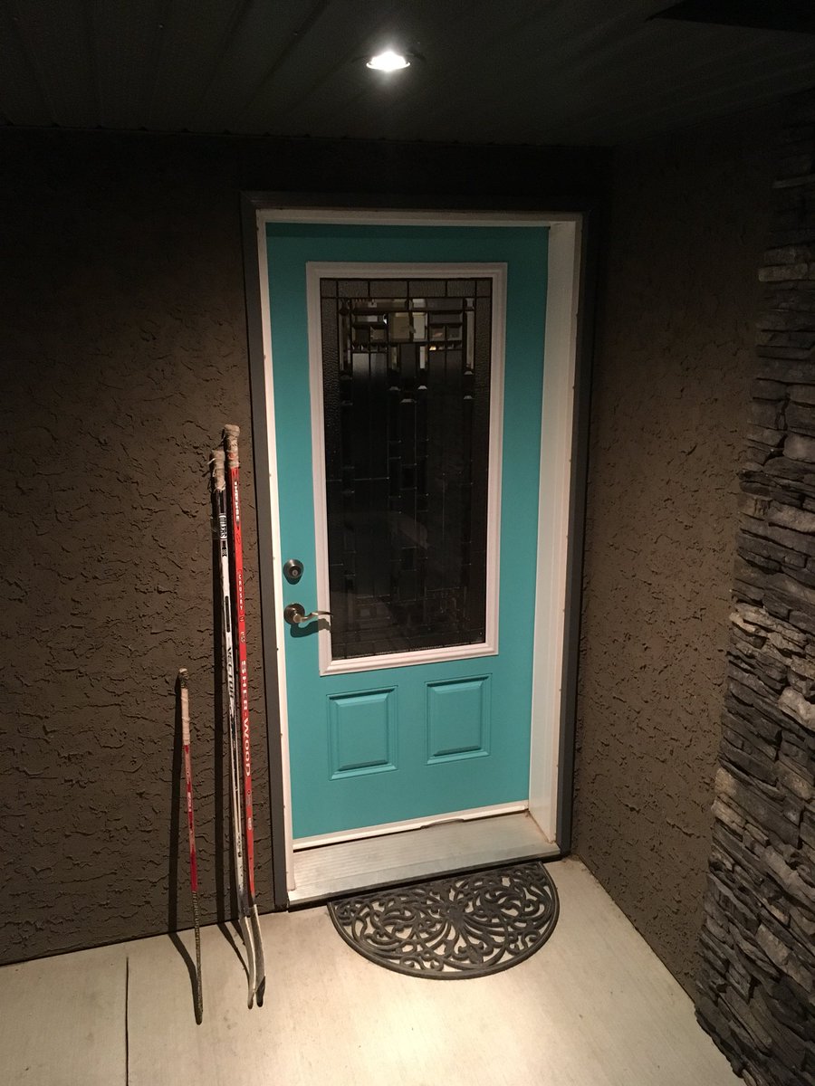 VCHL2010's tweet photo. All yours boys #sticksoutforhumboldt #prayfortheboys https://t.co/HX92S4YgLj