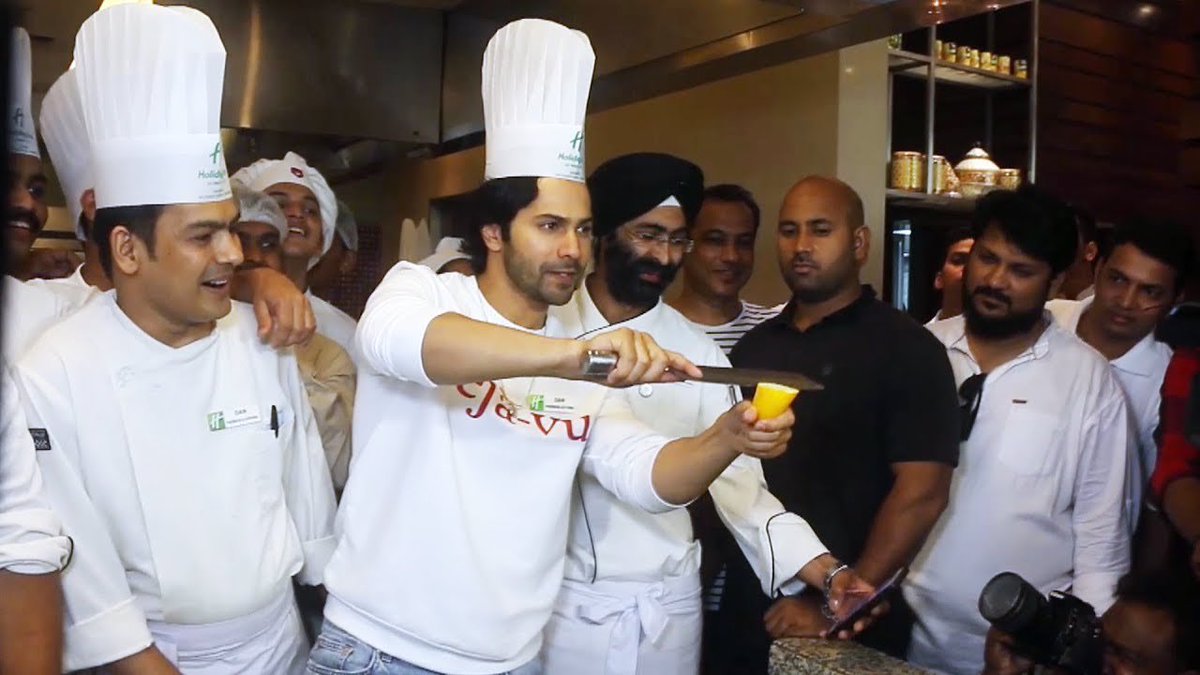BollySpy's tweet photo. #VarunDhawan Turns Chef For #October Promotion 🤗💫
#BanitaSandhu #OctoberFeast #OctoberInApril
Watch Video 👉 https://t.co/cyiK461kFg https://t.co/scRRLXgy0T