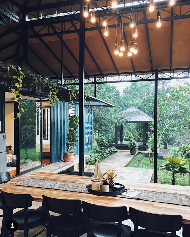 MattHurairah's tweet photo. If you wish to have a "get together or birthday celebration" with your friends or family, visit this website https://t.co/hrlWsQ90im to rent a getaway villa. https://t.co/Wb3NX0wGQj
