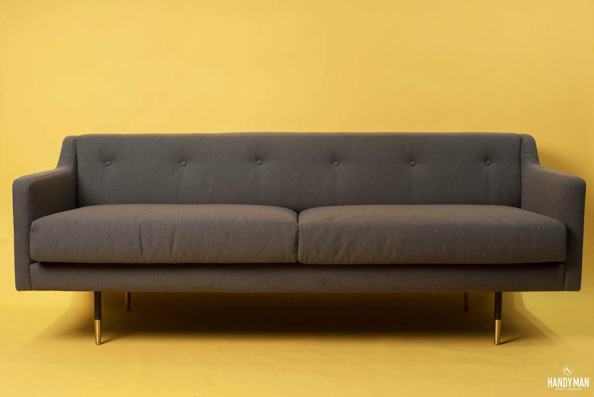Handyman_Decor's tweet photo. [SOFA GRECO]
Sofa Greco mang dáng dấp của một chiếc ghế băng dài đầy cá tính nhưng lại không kém phần êm ái với chất liệu độn từ lông vũ, sợi và mút đàn hồi cao, kết nối với khung ghế gỗ thông rắn chắc nhờ lò xo zig-zag. 
🔨 Add : 212A Lo Duc, Ha Noi, VN https://t.co/I1A6IucS1A