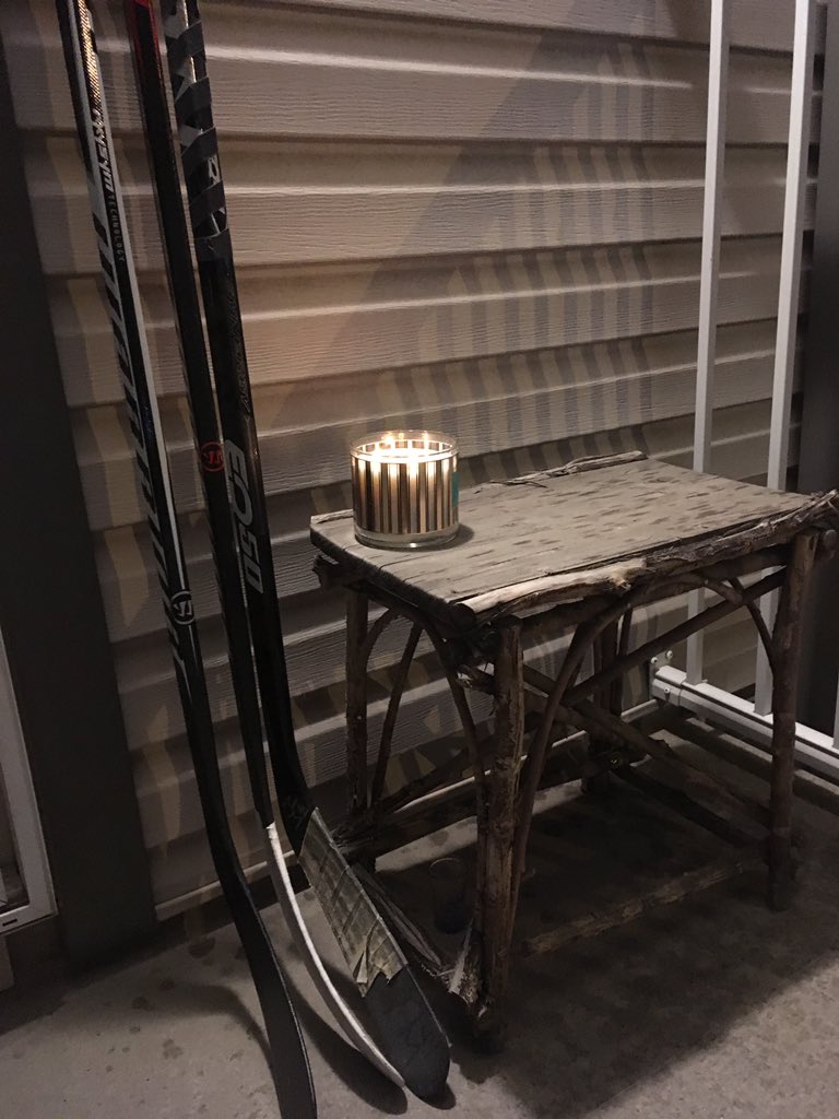 Have at'er boys!! RIP 💚💛#PutYourSticksOut #PrayersForHumbolt