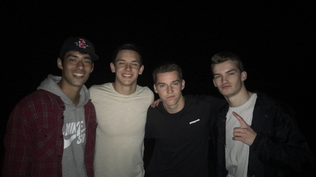 HarrySkinner12's tweet photo. Miss my boys https://t.co/QL2HvZqop3